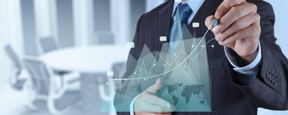 Интересно, что первый компьютер был размером с микроавтобус и весил почти тонну